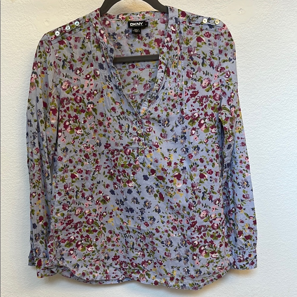 DKNY Blue and Pink Fitted Blouse